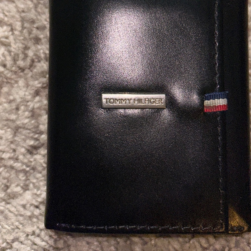 Tommy Hilfiger wallet